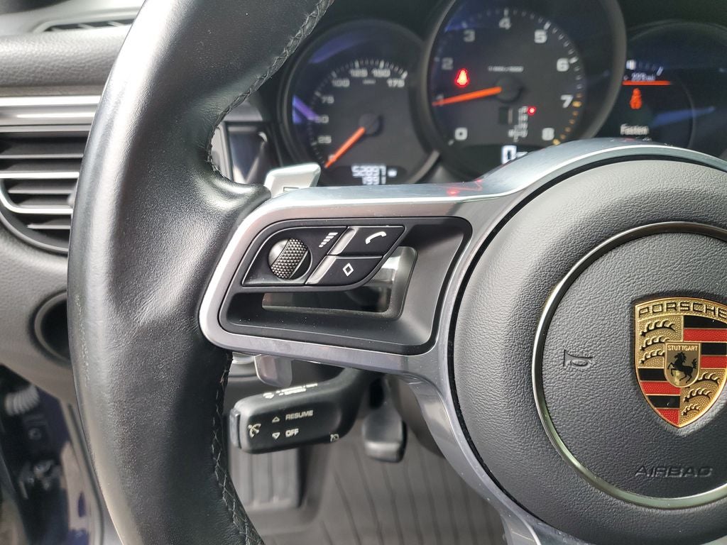 2021 Porsche Macan Base