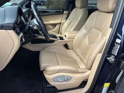 2021 Porsche Macan Base