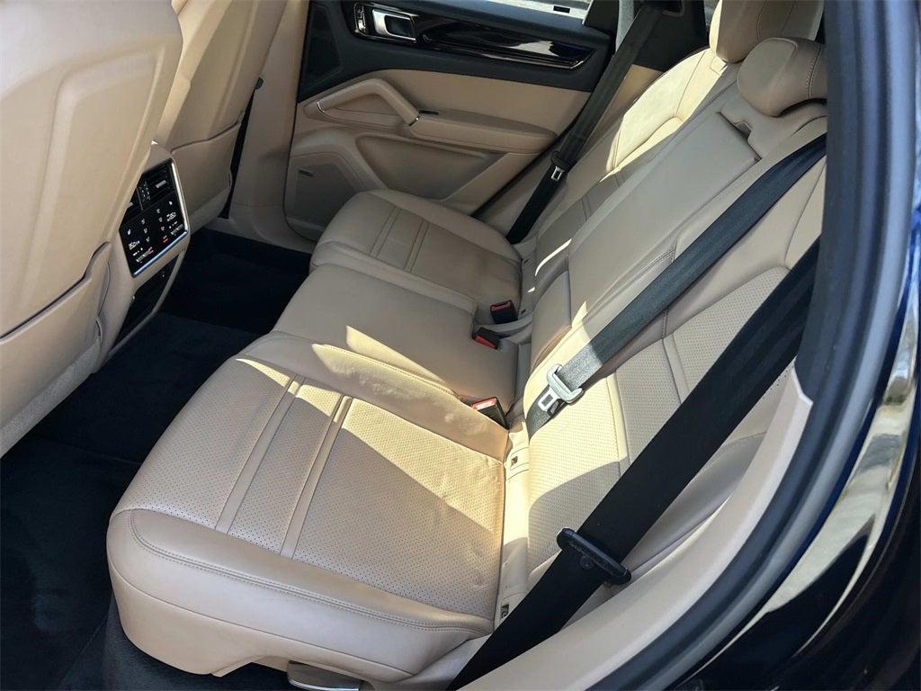 2020 Porsche Cayenne Base