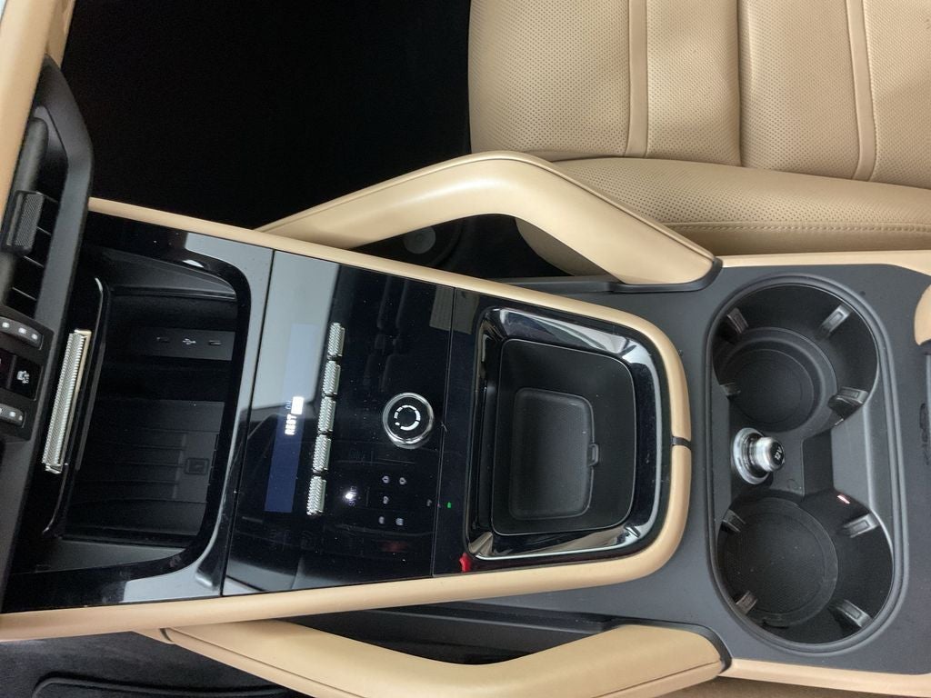 2024 Porsche Cayenne Base