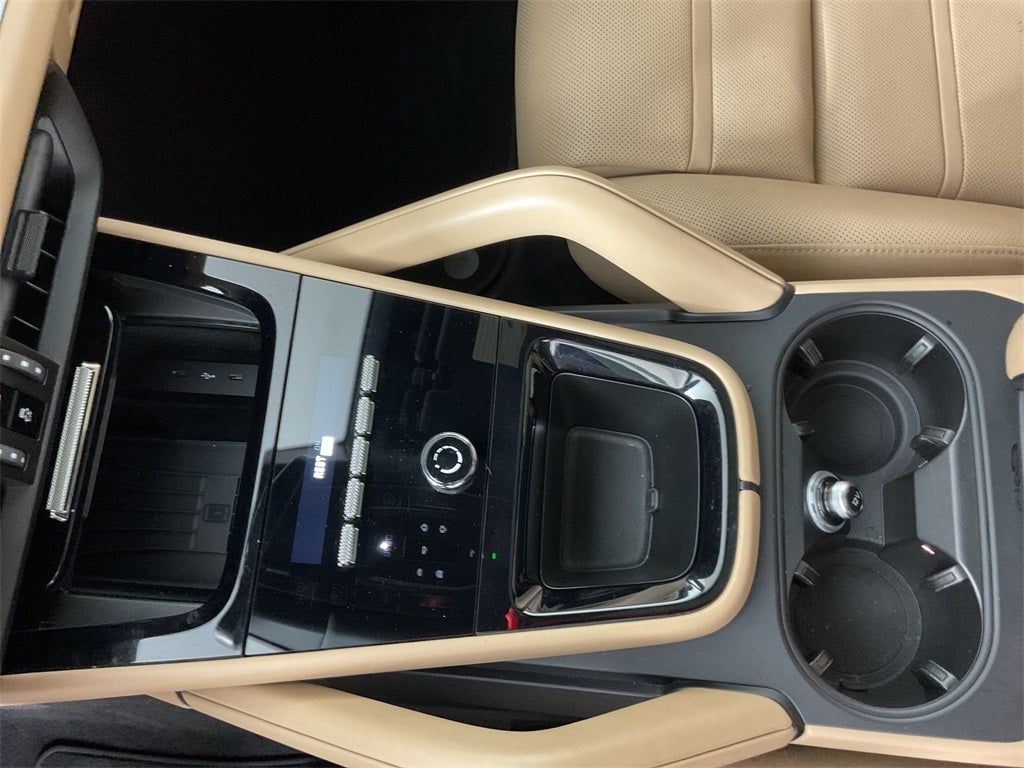 2024 Porsche Cayenne Base