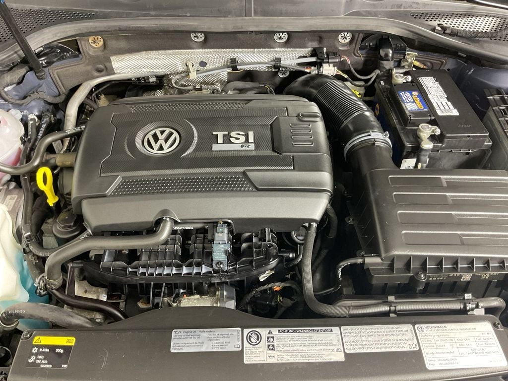 2017 Volkswagen Golf R Base 4Motion