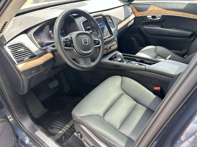 2024 Volvo XC90 B6 Plus Bright Theme
