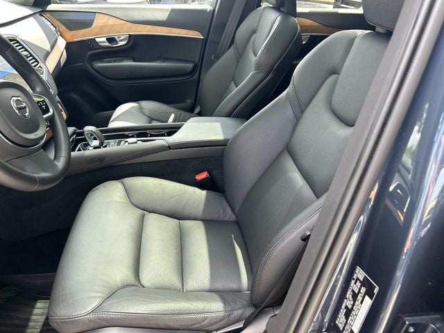 2024 Volvo XC90 B6 Plus Bright Theme