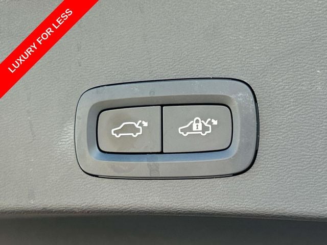 2021 Volvo XC40 Momentum