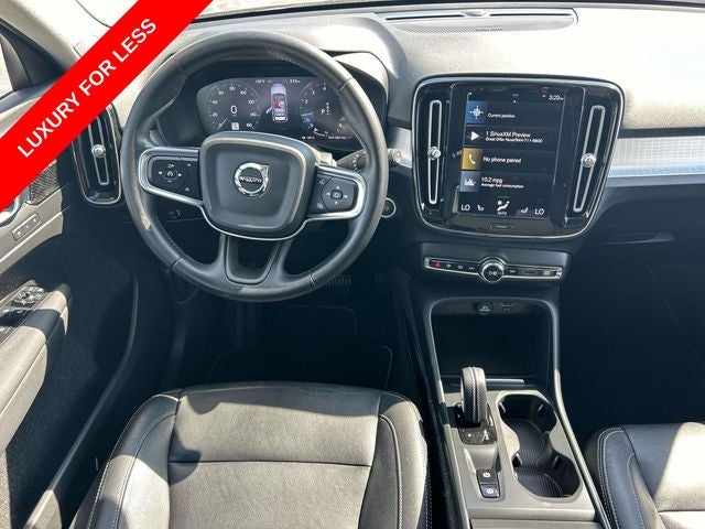 2021 Volvo XC40 Momentum