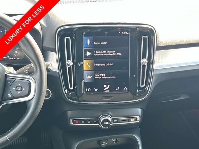 2021 Volvo XC40 Momentum