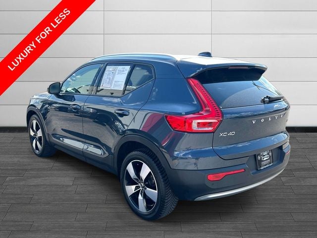2021 Volvo XC40 Momentum