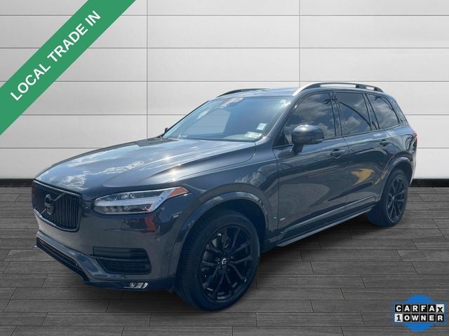 2016 Volvo XC90 T6 Momentum