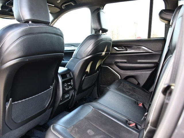 2022 Jeep Grand Cherokee Altitude