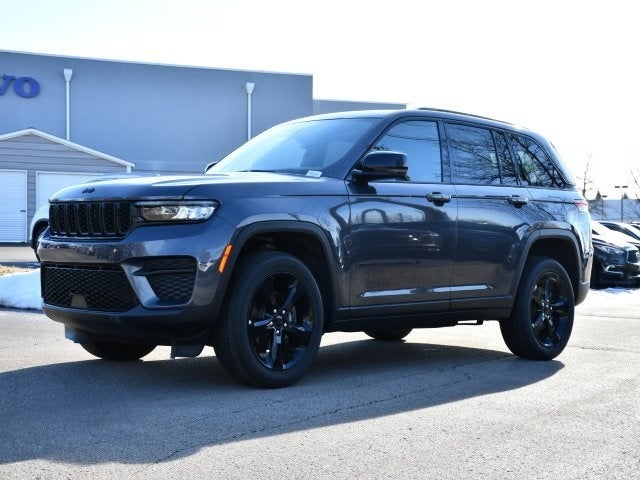 2022 Jeep Grand Cherokee Altitude