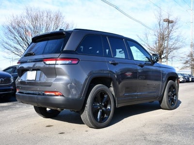 2022 Jeep Grand Cherokee Altitude