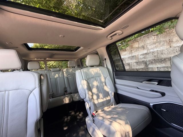 2023 Jeep Wagoneer Series III