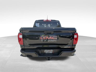 2024 GMC Canyon 4WD AT4