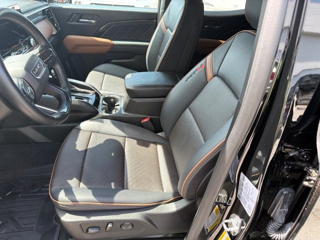 2024 GMC Canyon 4WD AT4