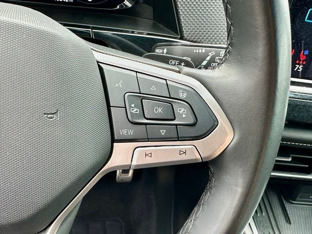 2025 Volkswagen Atlas Cross Sport 2.0T SEL Premium R-Line