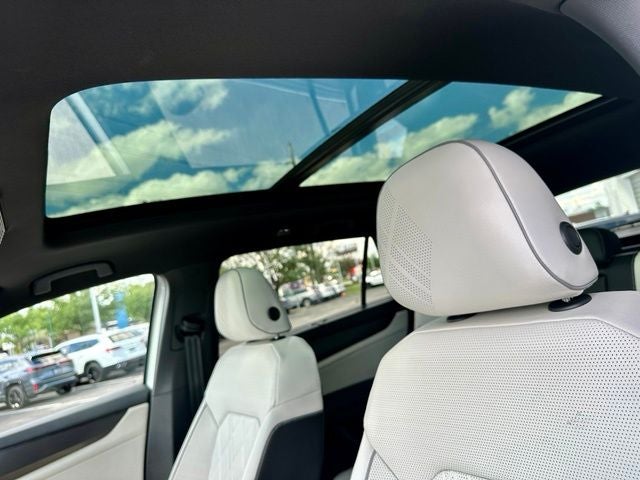 2025 Volkswagen Atlas Cross Sport 2.0T SEL Premium R-Line