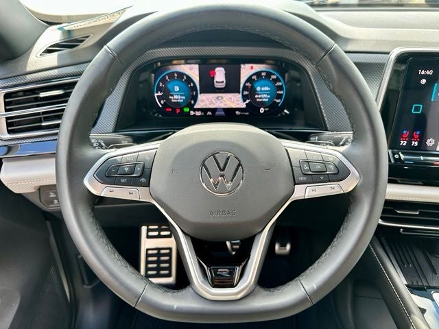2025 Volkswagen Atlas Cross Sport 2.0T SEL Premium R-Line