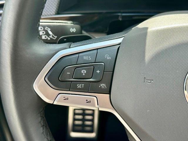 2025 Volkswagen Atlas Cross Sport 2.0T SEL Premium R-Line
