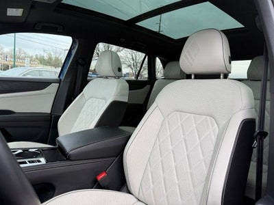 2025 Volkswagen Atlas Cross Sport 2.0T SEL Premium R-Line