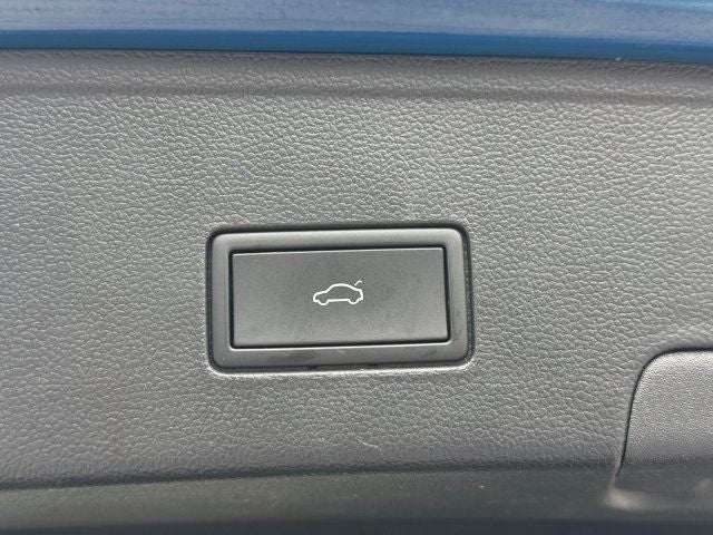 2025 Volkswagen Atlas Cross Sport 2.0T SEL Premium R-Line