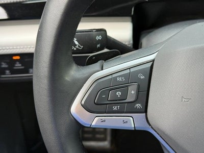 2025 Volkswagen Atlas Cross Sport 2.0T SEL Premium R-Line