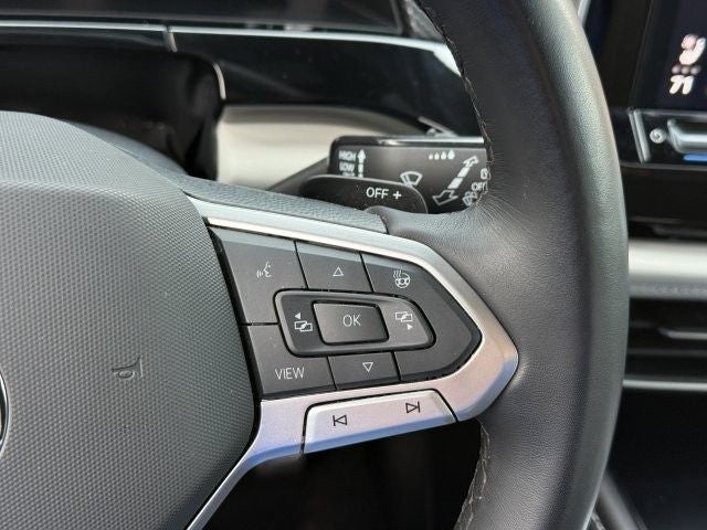 2025 Volkswagen Atlas Cross Sport 2.0T SEL Premium R-Line