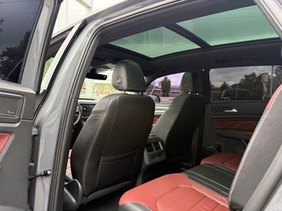 2023 Volkswagen Atlas Cross Sport 3.6L V6 SEL Premium R-Line