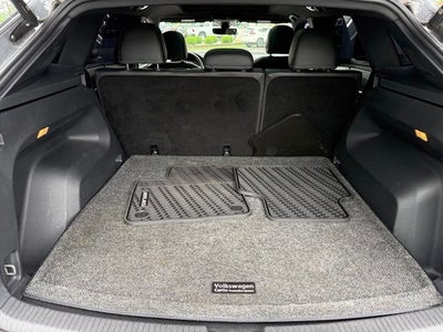 2023 Volkswagen Atlas Cross Sport 3.6L V6 SEL Premium R-Line