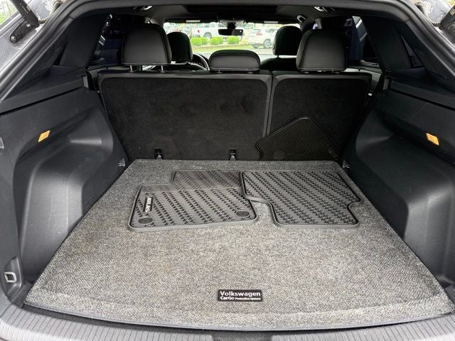 2023 Volkswagen Atlas Cross Sport 3.6L V6 SEL Premium R-Line