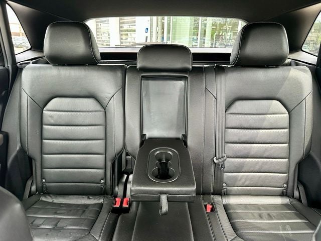 2023 Volkswagen Atlas Cross Sport 3.6L V6 SEL Premium R-Line