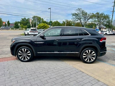 2023 Volkswagen Atlas Cross Sport 3.6L V6 SEL Premium R-Line