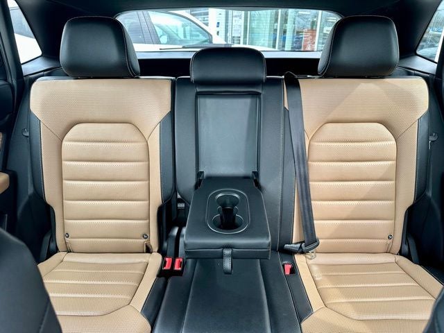 2023 Volkswagen Atlas Cross Sport 3.6L V6 SEL Premium R-Line