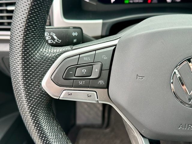 2023 Volkswagen Atlas Cross Sport 3.6L V6 SEL Premium R-Line