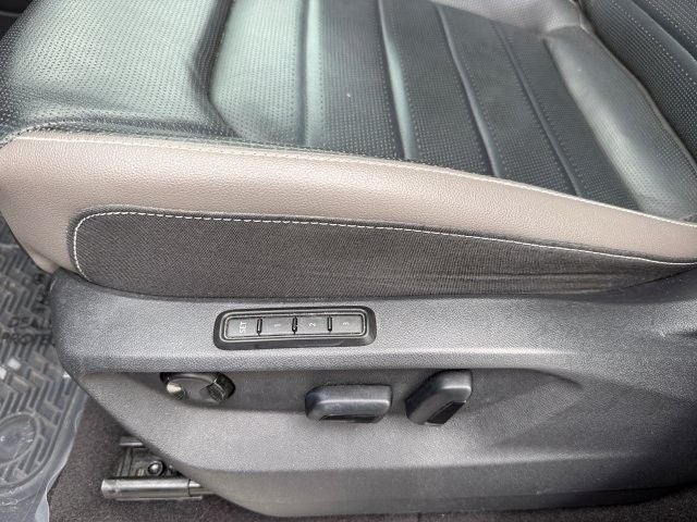 2022 Volkswagen Atlas 3.6L V6 SEL Premium R-Line