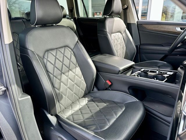 2024 Volkswagen Atlas 2.0T SEL Premium R-Line