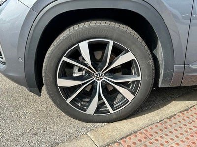 2024 Volkswagen Atlas 2.0T SEL Premium R-Line