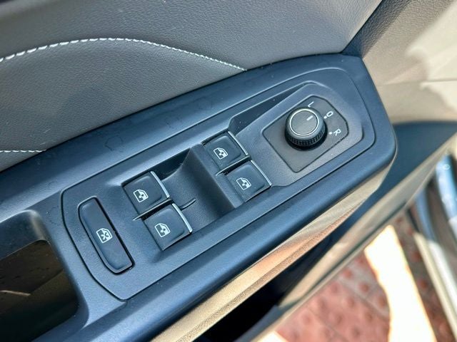2023 Volkswagen Atlas 2.0T SE w/Technology
