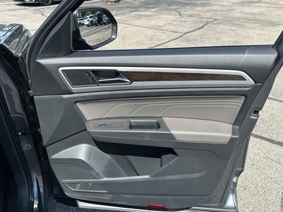 2023 Volkswagen Atlas 2.0T SE w/Technology