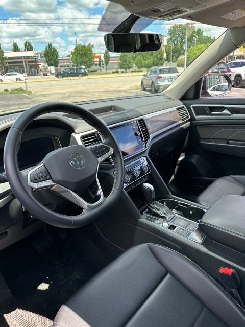 2023 Volkswagen Atlas 3.6L V6 SE w/Technology