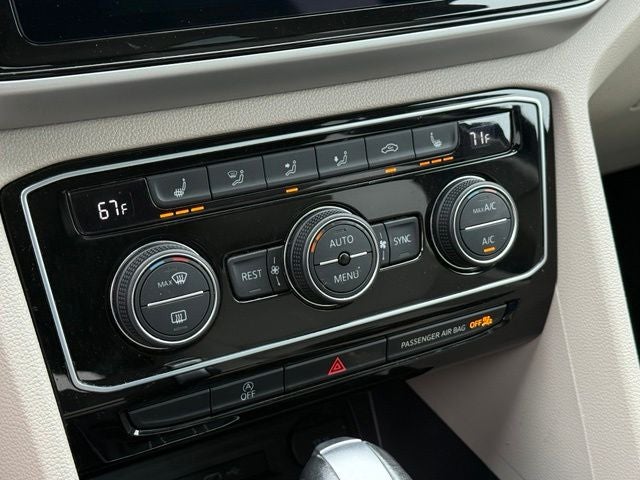 2023 Volkswagen Atlas 2.0T SE w/Technology
