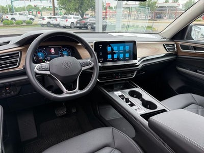 2025 Volkswagen Atlas 2.0T SE