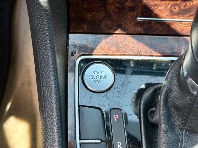 2013 Volkswagen Passat TDI SEL Premium