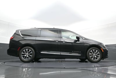 2023 Chrysler Pacifica Hybrid Hybrid Pinnacle