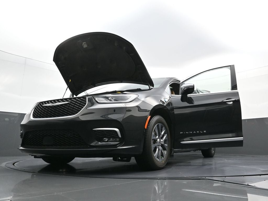 2023 Chrysler Pacifica Hybrid Hybrid Pinnacle