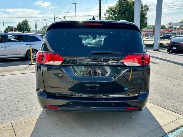 2020 Chrysler Pacifica Hybrid Limited