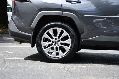 2022 Toyota RAV4 XLE Premium