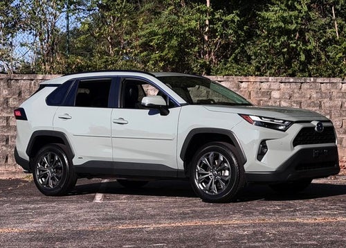 2022 Toyota RAV4 Hybrid XLE Premium
