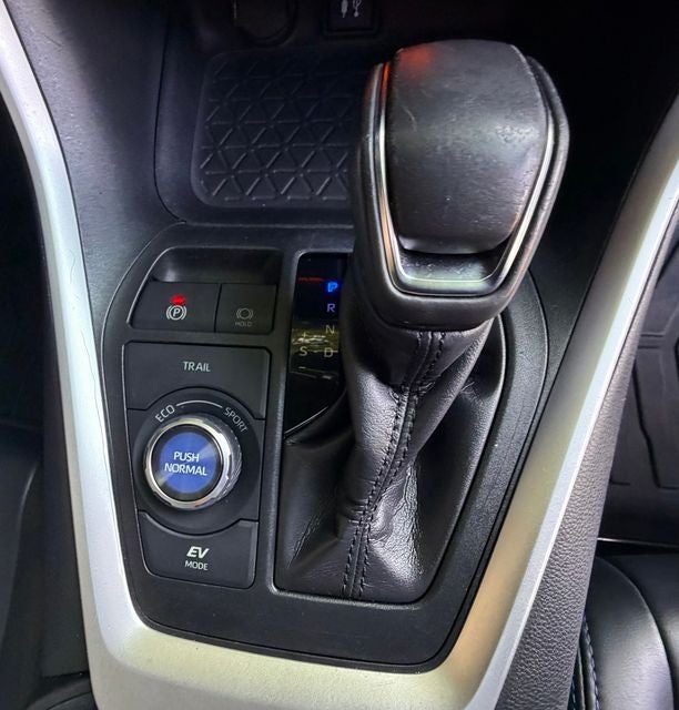 2019 Toyota RAV4 Hybrid XSE