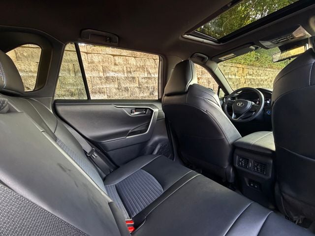 2019 Toyota RAV4 Hybrid XSE